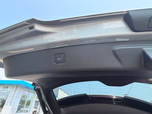 Used 2025 Chevrolet Blazer Premier w/ LPO, Black Sport Package AWD/4WD image 10