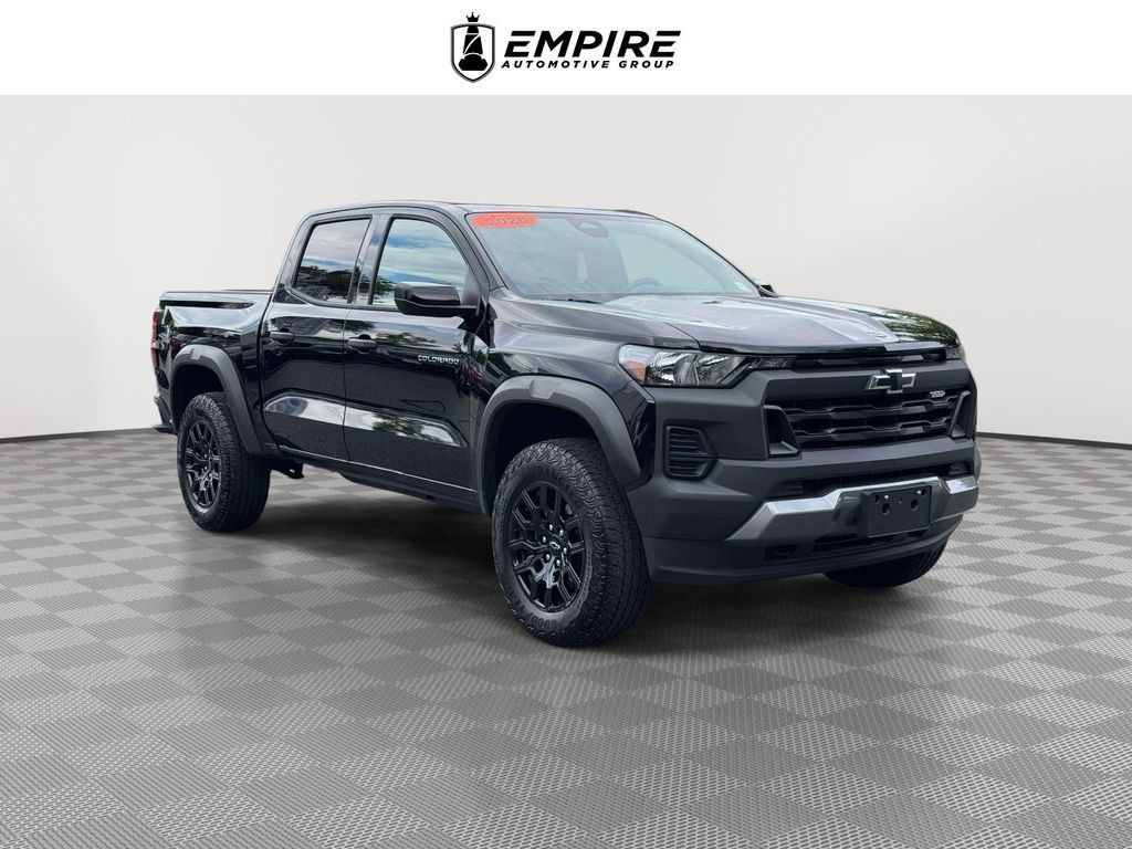 Used 2026 Chevrolet Colorado Trail Boss AWD/4WD image 1