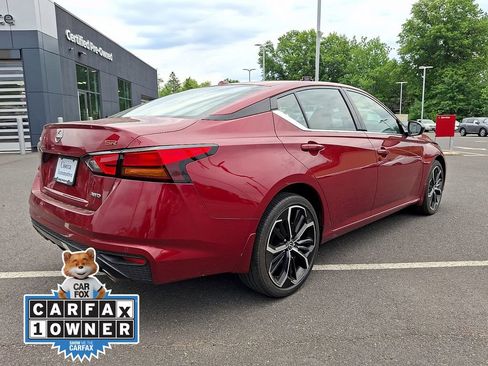 Used 2024 Nissan Altima 2.5 SR w/ SR Premium Package AWD/4WD image 6