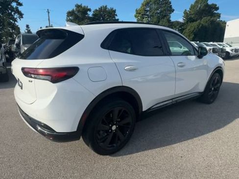 Used 2021 Buick Envision Essence w/ Sport Touring Package FWD image 9