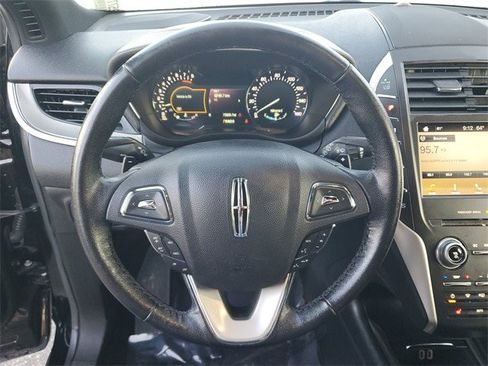 Used 2017 Lincoln MKC Premiere image 19