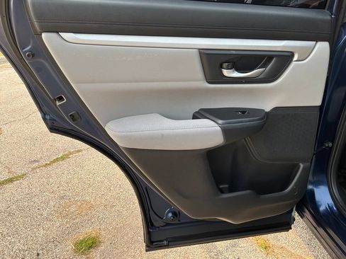 Used 2018 Honda CR-V LX image 23
