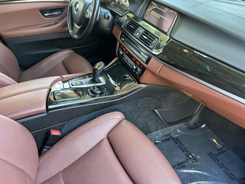 Used 2015 BMW 550i xDrive Sedan AWD/4WD image 25