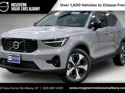 New 2026 Volvo XC40 B5 Plus w/ Protection Package Premier