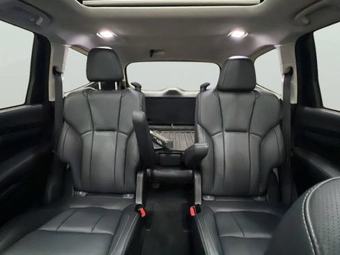 Used 2019 Subaru Ascent Limited AWD/4WD image 14