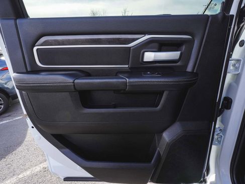 Used 2024 RAM 2500 Big Horn image 12