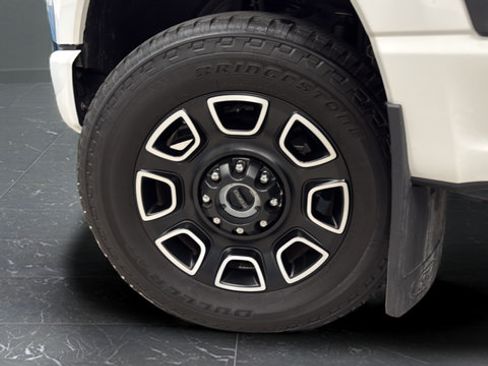 Used 2024 Ford F350 Platinum AWD/4WD image 41