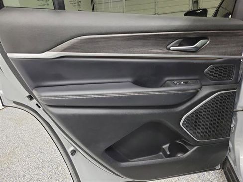 Used 2021 Jeep Grand Cherokee L Limited w/ Trailer Tow Package image 11