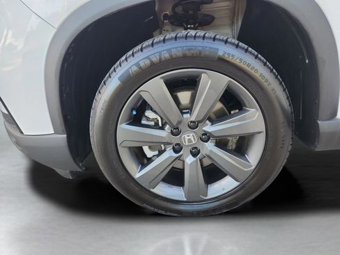 Used 2025 Honda Pilot Sport image 37