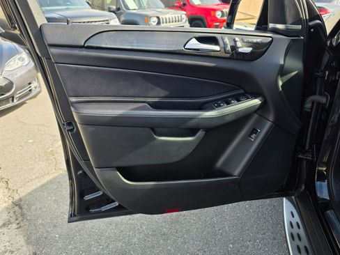 Used 2018 Mercedes-Benz GLE 350 w/ Premium 1 Package image 24