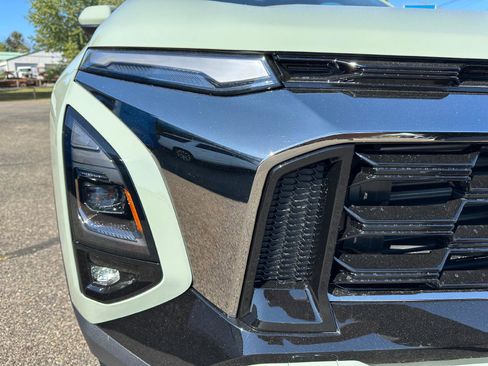 New 2026 Chevrolet Equinox ACTIV w/ Convenience Package III image 12