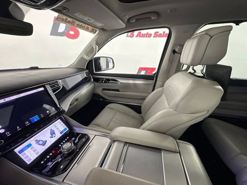 Used 2023 Jeep Grand Wagoneer L 4WD w/ Rear Seat Video Group 1 image 28