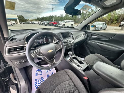 Used 2022 Chevrolet Equinox LT image 10