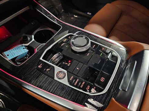 New 2026 BMW X7 M60i AWD/4WD image 21