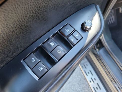 Used 2016 Toyota Highlander XLE image 21