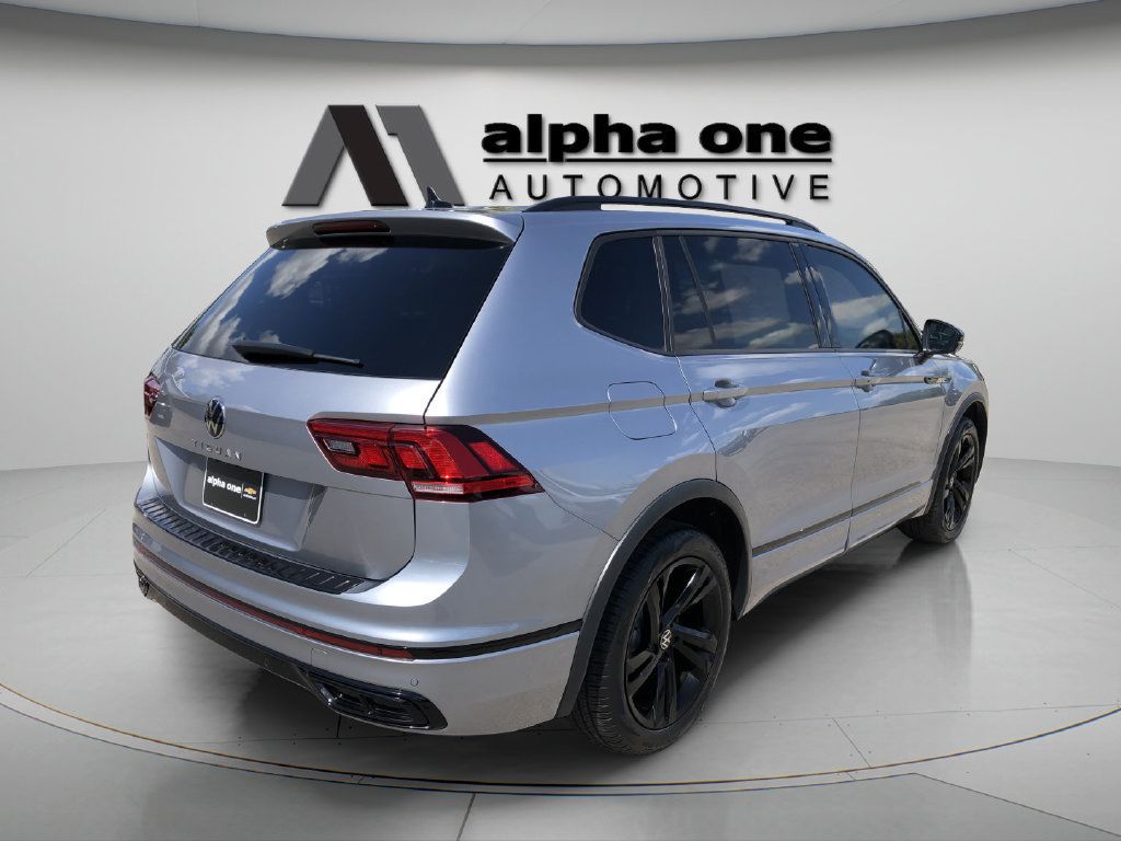 Used 2024 Volkswagen Tiguan SE R-Line FWD image 5