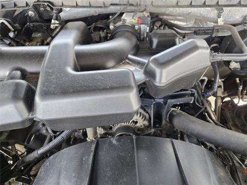 Used 2019 Ford F250 Lariat w/ Lariat Ultimate Package AWD/4WD image 32