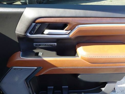 Used 2023 GMC Sierra 1500 Denali Ultimate image 32