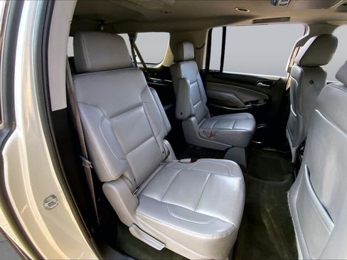 Used 2015 Chevrolet Suburban LT AWD/4WD image 20