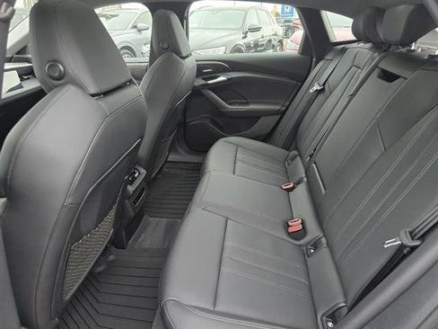 New 2025 Audi A6 e-tron Premium Plus image 13