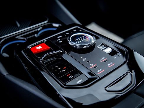 New 2026 BMW M5 w/ Carbon Package AWD/4WD image 18