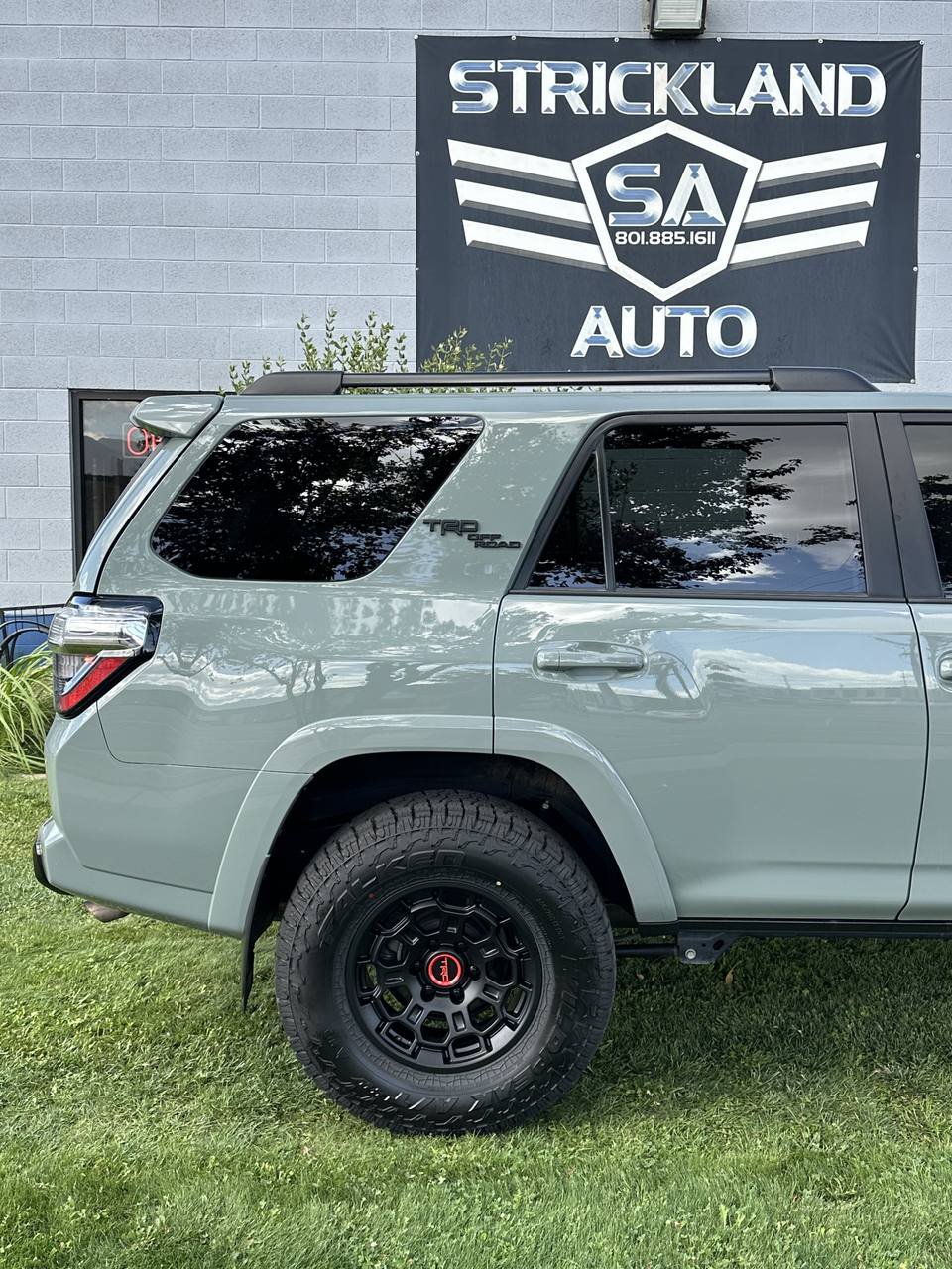 Used 2023 Toyota 4Runner TRD Off-Road Premium w/ Off Road Premium Plus Package AWD/4WD image 6