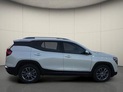 Used 2022 GMC Terrain SLT image 10