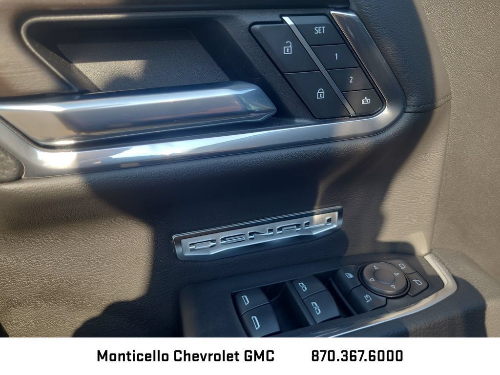 Certified 2026 GMC Sierra 1500 Denali w/ Denali Reserve Package AWD/4WD image 15