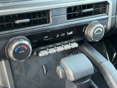 Certified 2026 Toyota 4Runner SR5 AWD/4WD image 22