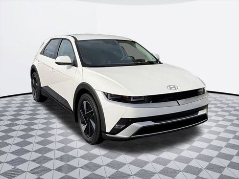 New 2026 Hyundai Ioniq 5 SE AWD/4WD image 2