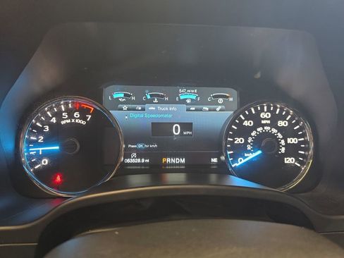 Used 2019 Ford F150 Lariat w/ Equipment Group 502A Luxury AWD/4WD image 22