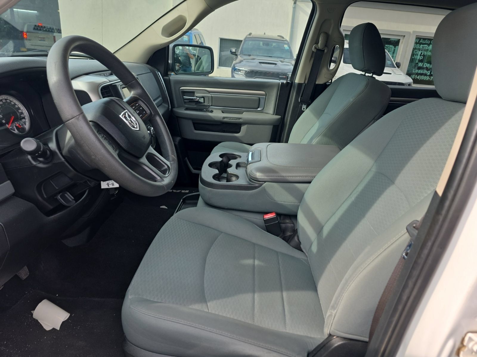 Used 2018 RAM 1500 Classic SLT AWD/4WD image 12