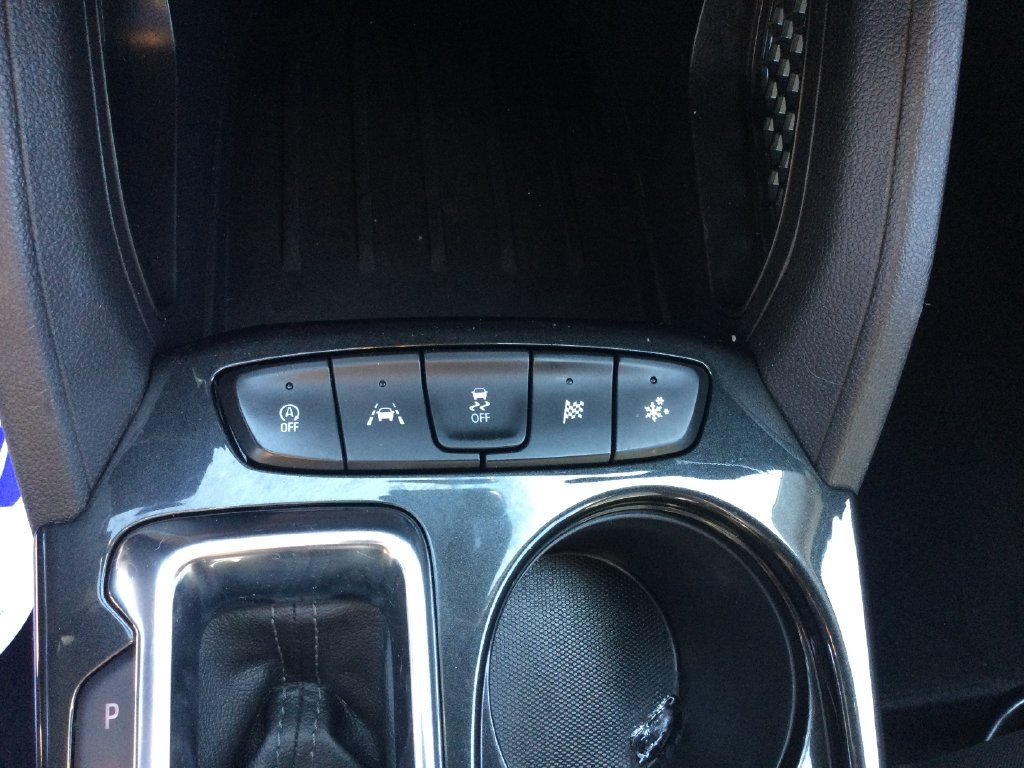 Used 2024 Chevrolet TrailBlazer LT w/ LT Cold Weather Package FWD image 23