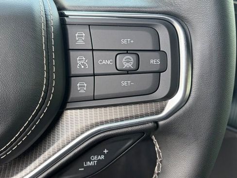 New 2026 Jeep Grand Wagoneer Summit AWD/4WD image 17
