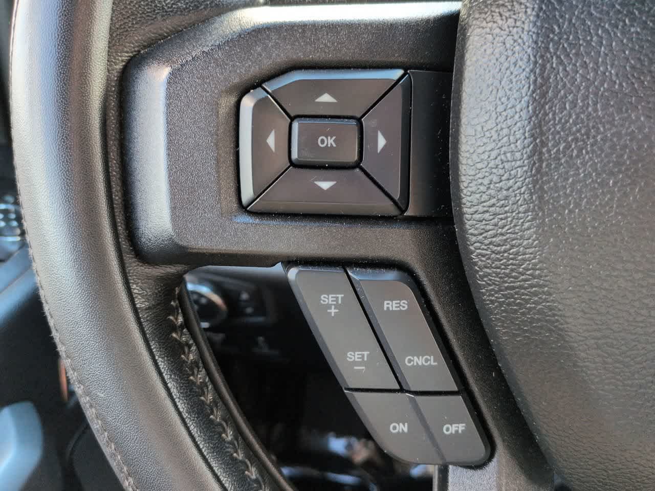Used 2017 Ford F150 XLT w/ Equipment Group 302A Luxury AWD/4WD image 24