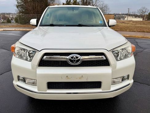 Used 2013 Toyota 4Runner Limited image 3