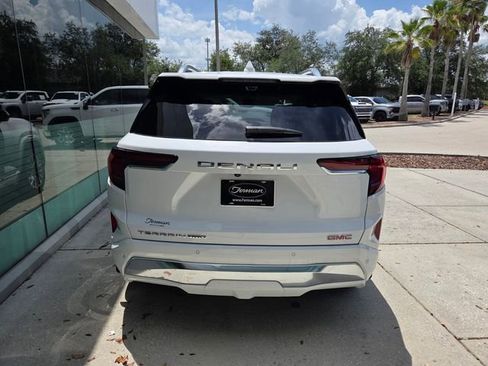 Used 2026 GMC Terrain Denali AWD/4WD image 11