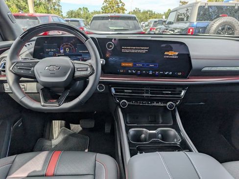 New 2026 Chevrolet Traverse RS image 12