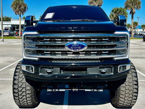 Used 2024 Ford F250 Platinum w/ FX4 Off-Road Package AWD/4WD image 17