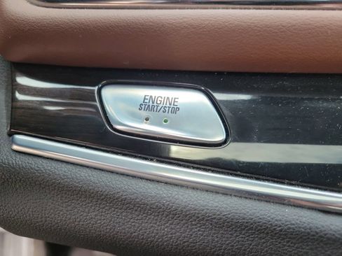 Used 2021 Buick Enclave Avenir w/ Avenir Technology Package FWD image 35