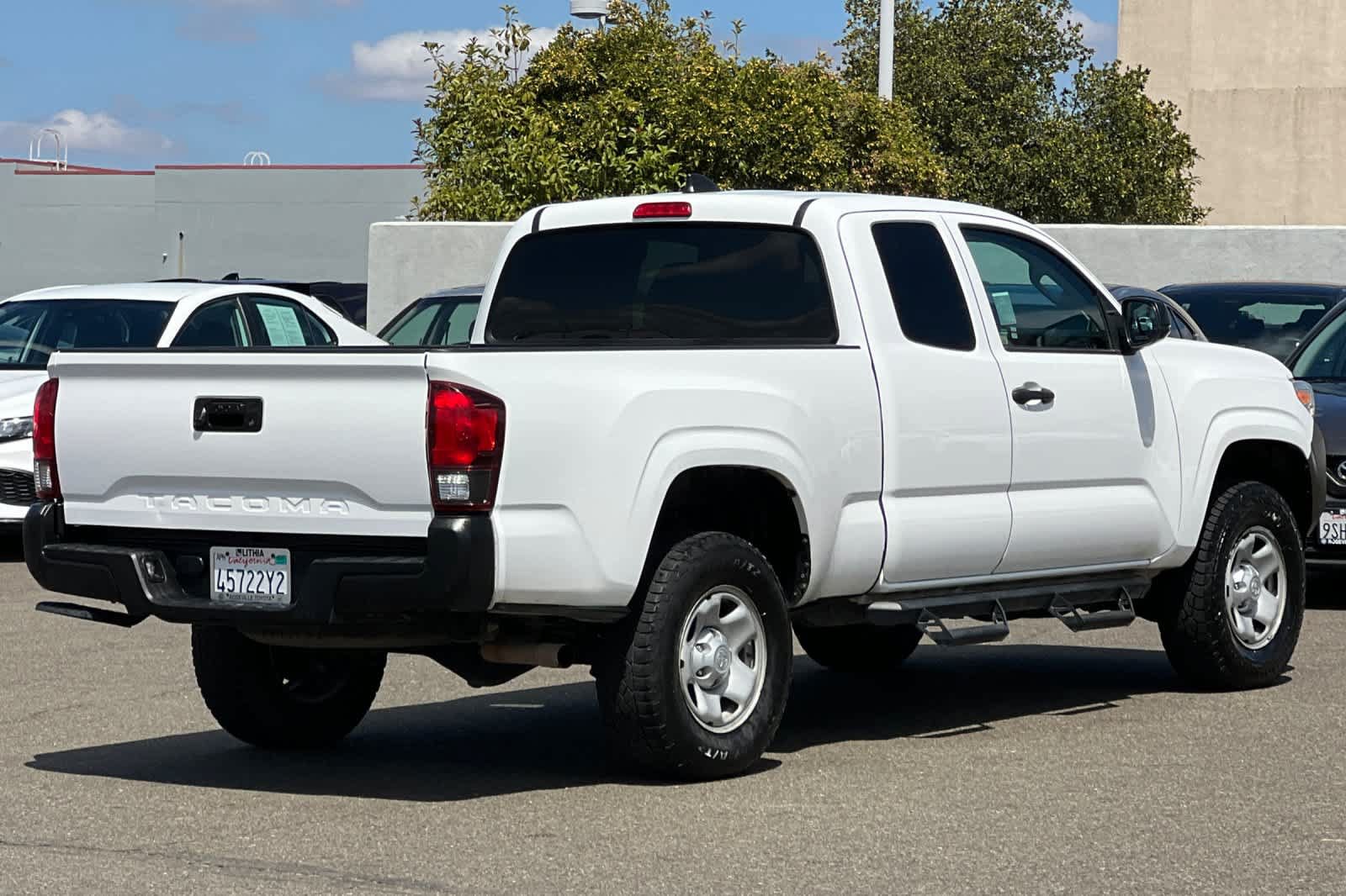 Used 2020 Toyota Tacoma SR RWD image 2