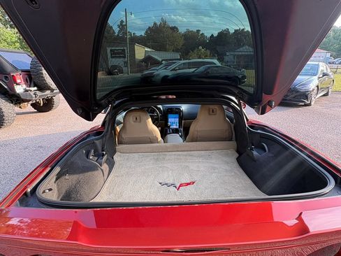 Used 2006 Chevrolet Corvette Coupe w/ Preferred Equipment Group RWD image 26