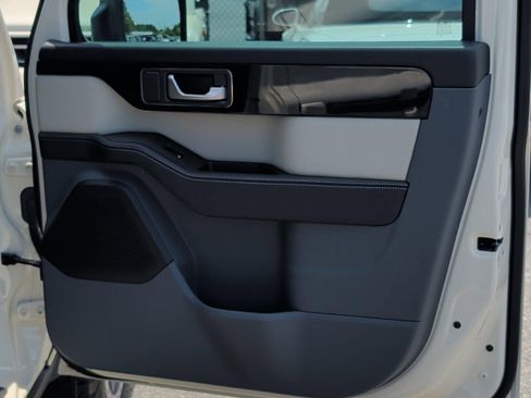New 2025 INEOS Grenadier AWD/4WD image 39