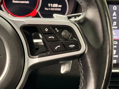 Used 2020 Porsche Cayenne image 26