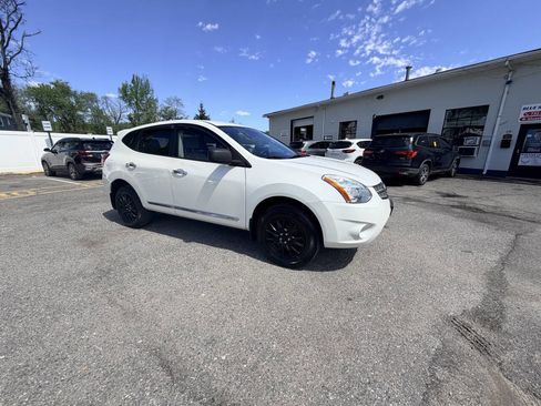 Used 2011 Nissan Rogue S AWD/4WD image 7