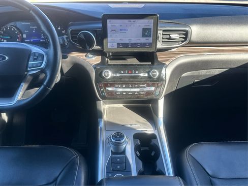 Used 2021 Ford Explorer Limited w/ Class III Trailer Tow Package image 17