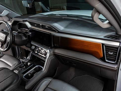 Used 2025 GMC Sierra 1500 Denali w/ Technology Package image 18