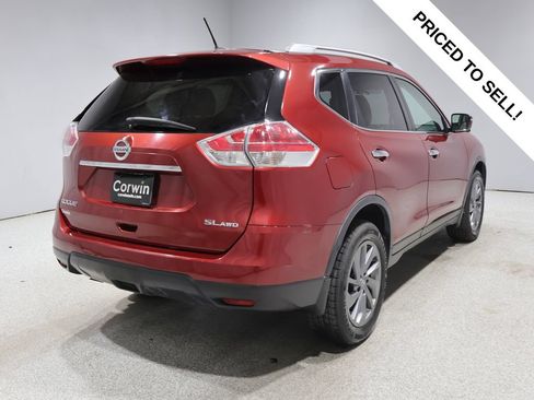 Used 2016 Nissan Rogue SL AWD/4WD image 2