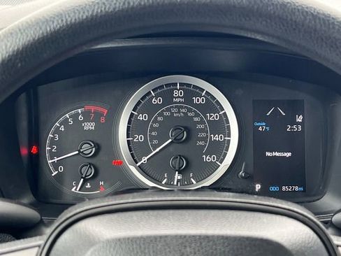 Used 2021 Toyota Corolla LE image 26