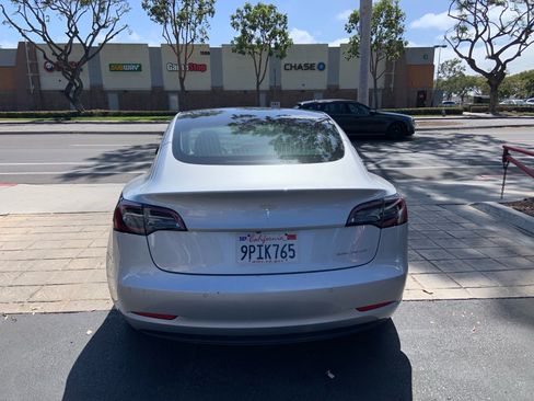 Used 2018 Tesla Model 3 Long Range AWD/4WD image 5
